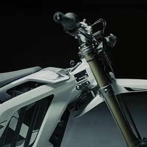 Vélo de montagne électrique Surron Light Bee 2 version 2026, moteur central 24K, pneus 19/18, 410 N.m, longue autonomie, <span class=keywords><strong>E</strong></span>-Bike SUR-RON BEE 2 - Product Image 5