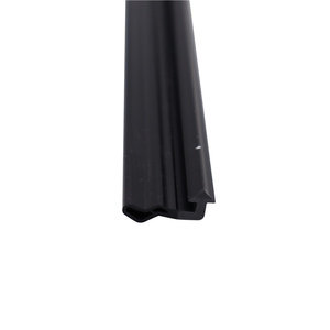 Vente en gros de rail en plastique <span class=keywords><strong>noir</strong></span> Rail coulissant pour rideau de voiture Rail en I Profil en plastique <span class=keywords><strong>PVC</strong></span> <span class=keywords><strong>noir</strong></span> en forme de flèche - Product Image 3