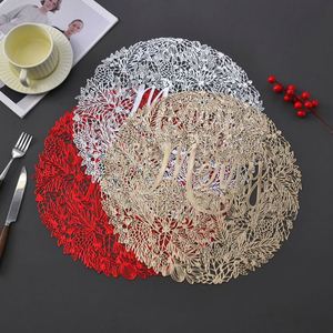 Cross Border New PVC Hollow Merry Hot Gold Dinner <b>Mat</b> <b>Plastic</b> Desktop Decoration for Western Style Christmas Party Insulated - Product Image 1