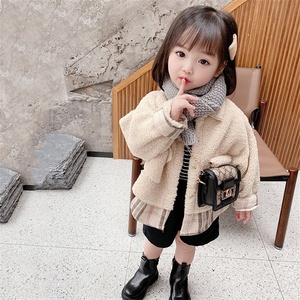 2021 <span class=keywords><strong>manteau</strong></span> en laine de <span class=keywords><strong>mouton</strong></span> motif léopard réversible pour filles et bébés belle veste chaude d'hiver avec poms en peluche coupe ample - Product Image 6