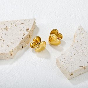 ต่างหูแบบติดหูทรงหัวใจสองชั้น ดีไซน์สวยหรู วัสดุสแตนเลสชุบทอง 18k สำหรับผู้หญิง - Product Image 4