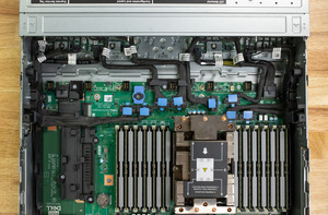Nuevo Servidor en Rack PowerEdge R7715 2U, un AMD EPYC 9005 de 160 Núcleos, 24 DDR5 5200MT/s, 6TB RDIMM, Servidor de Gestión Empresarial - Product Image 5