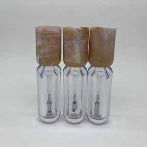 5Ml Hot Bán Chất Lượng Cao Nhựa <span class=keywords><strong>Lip</strong></span> Gloss Ống Với Bàn Chải Kim Loại Trong Suốt <span class=keywords><strong>Lip</strong></span> Gloss Ống Tùy Chỉnh Màu Sắc <span class=keywords><strong>Lip</strong></span> <span class=keywords><strong>Balm</strong></span> Ống - Product Image 1