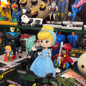 Figura de PVC de la Princesa Cenicienta - Muñeca de Dibujos Animados Económica para Niñas, Alternativa al Adorno de Pastel y Colección de Regalos para Fiestas - Product Image 3