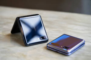 Alta calidad casi nuevo 99% utilizado para <span class=keywords><strong>Galaxy</strong></span> <span class=keywords><strong>Z</strong></span> <span class=keywords><strong>Flip</strong></span> 2 <span class=keywords><strong>3</strong></span> 4 5G teléfono móvil versión de EE. UU. - Product Image 6