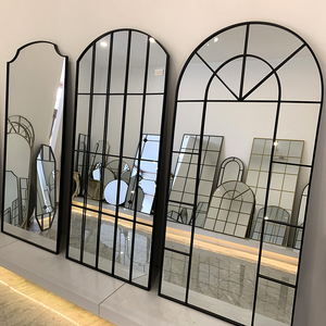 Miroir mural moderne à cadre en métal noir, style vitrail cintrée, pour la <span class=keywords><strong>d</strong></span>écoration intérieure et les projets hôteliers - Product Image 2