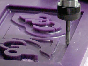 Cnc मशीनिंग और परिशुद्धता कास्टिंग मोल्ड के लिए उच्च-परिशुद्धता मशीन - Product Image 1