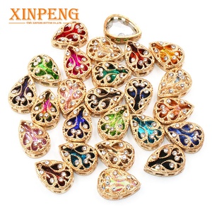 Vente en gros de strass en cristal <span class=keywords><strong>AB</strong></span> en métal à coudre pour vêtements Drop Flatback Glass Sewing Rhinestones for Women Dresses - Product Image 5