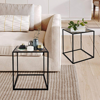 Ensemble de 2 tables d'appoint gigognes carrées à cadre métallique robuste Petites tables basses avec fonction d'emboîtement pour table d'extrémité