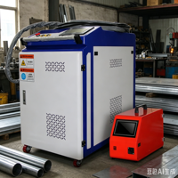 Mesin Pemotong Laser Mini Terintegrasi 2000W 3000W Mesin Pembersih Laser Mesin Pengelasan Laser Pembersih Laser Mudah