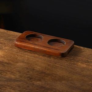 Bandeja de Madera de Nogal Personalizada para Tres Bebidas, Café, Té, con Ranura para Tarjetas, para 2/3 Tazas - Product Image 3