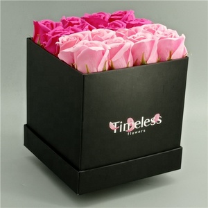 Confezione Floreale Artigianale con Rosa Stabilizzata 'Ti Amo' con Rivestimento UV e Goffratura per la Festa della <span class=keywords><strong>Mamma</strong></span> - Product Image 4