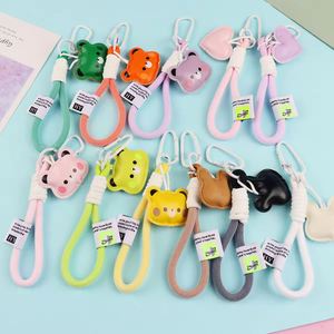 Porte-clés mignon en cuir PU avec dessin animé, mousqueton pour sac à dos d'enfant, accessoire de mode - Product Image 2