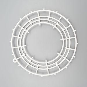 Support décoratif de Noël en PP blanc tressé en forme de cercle pour panier de fleurs, facile à assembler - Product Image 1