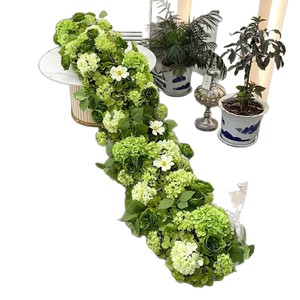 Camino de Mesa Largo Personalizable con Flores Mixtas de Hortensia Verde de Seda Artificial Moderna para Banquetes de Boda, Resistente a los Rayos UV - Product Image 5