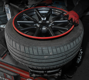 Protecteur <span class=keywords><strong>de</strong></span> <span class=keywords><strong>jante</strong></span> <span class=keywords><strong>de</strong></span> roue Tesla Model S/3/X/Y Protège-roue <span class=keywords><strong>Anneau</strong></span> <span class=keywords><strong>de</strong></span> garniture <span class=keywords><strong>de</strong></span> <span class=keywords><strong>protection</strong></span> <span class=keywords><strong>de</strong></span> <span class=keywords><strong>jante</strong></span> - Product Image 5