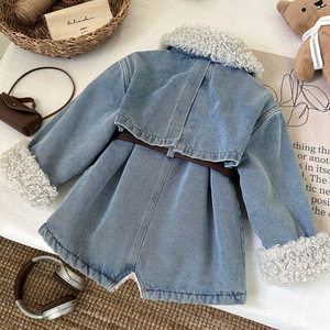 Giacca di Jeans in Velluto Calda e Morbida da <span class=keywords><strong>Bambina</strong></span> Novità 2025 Versione Coreana Top Spesso Medio-Lungo Autunno e Inverno per Bambini - Product Image 2