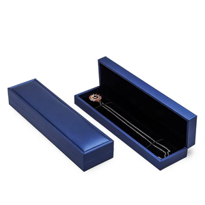 Caja de Joyería de Cuero PU Negra con Diseño Rectangular Cuadrado, Marca EQ Jewel Link, Buen Precio - Product Image 4