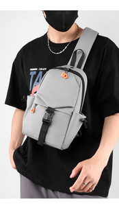 Sac à bandoulière léger en nylon pour homme, sac à dos à fermeture éclair et boucle, idéal pour un usage quotidien en toutes saisons - Product Image 6