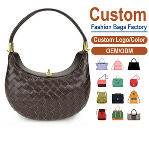 Sac à bandoulière tissé en cuir pleine fleur authentique et personnalisé – Lignes fluides et élégantes |   Silhouette rétro-romantique - Style européen - Product Image 1