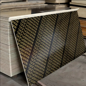 Vente en gros de <span class=keywords><strong>contreplaqué</strong></span> filmé industriel de 18mm peuplier eucalyptus de Chine pour la construction coffrage en béton 12mm - Product Image 1