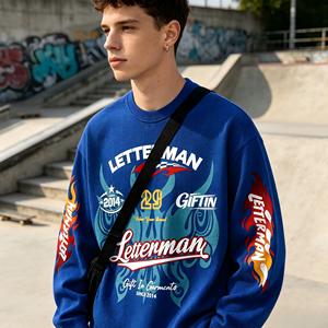 Pull-over col rond en maille gaufrée multi-graphe personnalisé avec logo entièrement personnalisé sur la manche, impression DTG, tissu doux et léger pour jeunes - Product Image 2