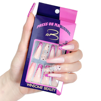 Uñas postizas largas de bailarina en color nude con diseño de pedrería morada y línea francesa, forma de ataúd, de ABS, a presión.