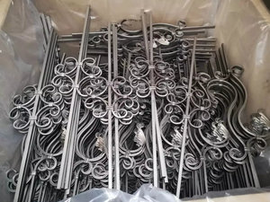 OUYA 12mm quadrato <span class=keywords><strong>in</strong></span> acciaio solido scherma picchetti <span class=keywords><strong>in</strong></span> ferro battuto materiale con struttura <span class=keywords><strong>in</strong></span> metallo trattata a pressione <span class=keywords><strong>in</strong></span> <span class=keywords><strong>legno</strong></span> aspetto naturale - Product Image 4