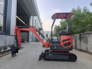 Envío Gratuito, Excavadora de Orugas con Motor Certificado por la EPA, Nuevo Estilo, Mini Excavadora Compacta de 1.8 Toneladas en Venta - Product Image 3