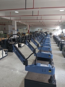 Machine de perçage à <span class=keywords><strong>colonne</strong></span> CNC automatique de haute précision FANTAI, moteur PLC, diamètre de perçage maximal de <span class=keywords><strong>16</strong></span> <span class=keywords><strong>mm</strong></span>. Certifié CE ISO pour l'acier métallique - Product Image 5