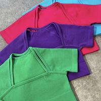 Ensemble de sport sans coutures pour femme : haut court, soutien-gorge de sport, short et leggings – Tenue de fitness et yoga