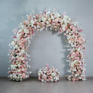 Arco Floreale Artificiale Vintage di Lusso con Centrotavola - Supporto per Sfondo Floreale in Rose di Seta <span class=keywords><strong>Rosso</strong></span> Ruggine <span class=keywords><strong>e</strong></span> Champagne - Product Image 3