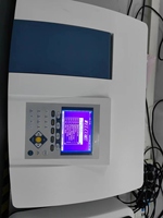 Instrument d'analyse de laboratoire UV-1900 Spectrophotomètre UV VIS à double faisceau LCD 190-1100nm pour l'analyse qualitative quantitative de l'ADN