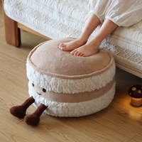 Peluche en forme de pain 3D super douce et mignonne avec visage souriant et jambes brunes, vente en gros d'usine ODM