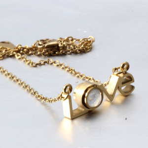 Collar con colgante de carta de amor, engaste de acero en oro rosa, regalo para uso diario - Product Image 3