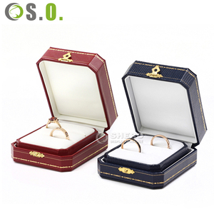 Caja de Regalo para Joyería Negra, Cuadrada, de Alta Calidad, con Logotipo Personalizado, Caja de Joyería de Cuero PU con Hebilla Dorada - Product Image 4