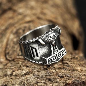 Anillo de Martillo de Thor Vikingo para Hombre, Diseño de Escudo de Acero Inoxidable, Estilo Nórdico, Joyería para Uso Diario - Product Image 3