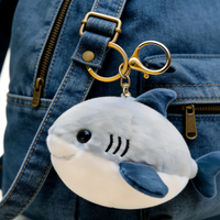 Porte-clés en peluche personnalisable en gros, nouveau modèle doux et mignon, requin marin, anti-stress, breloque de sac à dos, 20 cm, en coton et coton PP