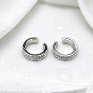 yunnique C Shaped Titanium Steel Textured Ear <b>Cuff</b> <b>Earrings</b> For Men And Women Geometric Design Fashion Jewelry - Product Image 2