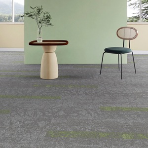 Losetas de Alfombra Cuadradas de Polipropileno con Diseño de Rayas y Base de PVC, Acolchadas, para Uso Doméstico y Comercial - Product Image 2