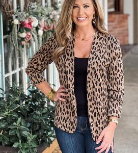 <span class=keywords><strong>Blazer</strong></span> de Moda al por Mayor con Estampado de Leopardo Animal en Color Bronceado y Negro para Mujer - Product Image 2