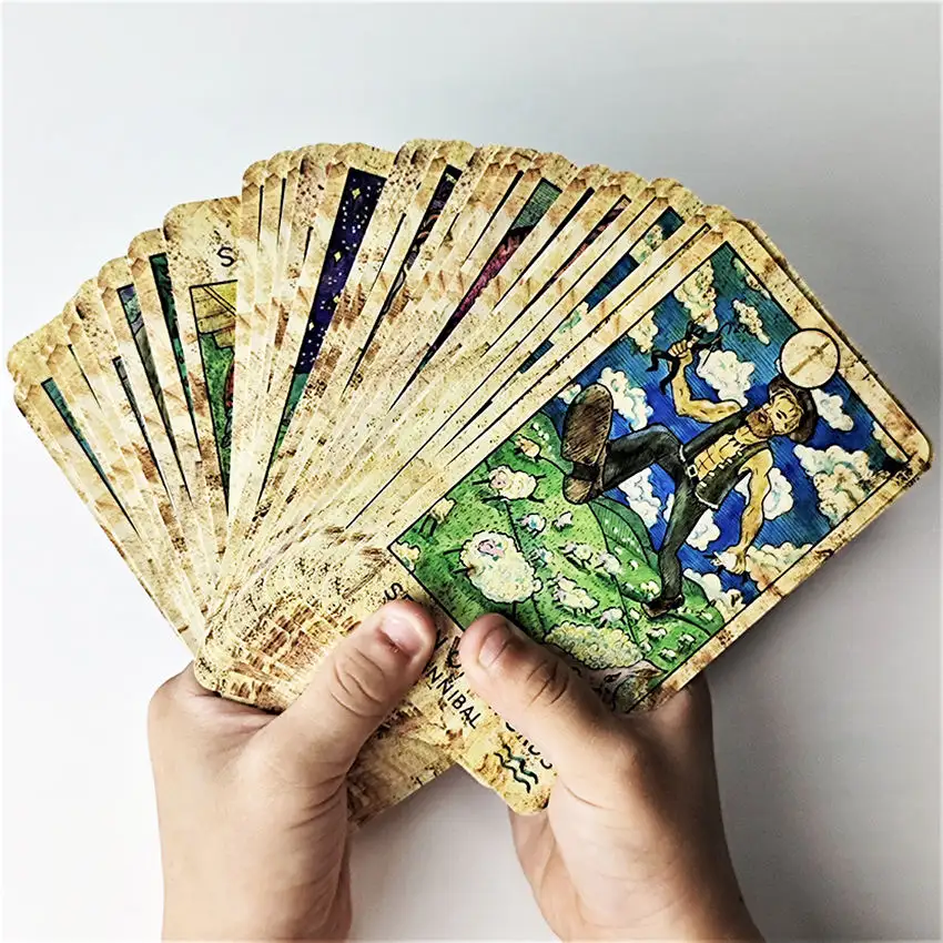 Set kartu buku Tarot termasuk desain kartu kertas Tarot kustom untuk pembacaan pribadi