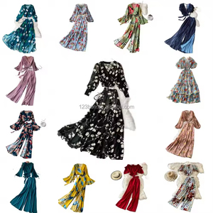 2025 femmes vêtements <span class=keywords><strong>de</strong></span> plage floraux col en v dentelle Maxi robe crochet Cardigan couverture longue printemps Floral Bikini pour plage <span class=keywords><strong>bain</strong></span> <span class=keywords><strong>de</strong></span> <span class=keywords><strong>soleil</strong></span> - Product Image 4