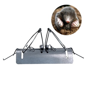 Piège à taupes et à campagnols en métal robuste et solide Pièges répulsifs à contrôle rapide et facile à tuer Taupes et campagnols - Product Image 5