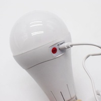 Ampoule d'urgence à trois vitesses pour panne de courant, rechargeable par USB, lampe de nuit pour stand, ampoule LED à vis pour extérieur