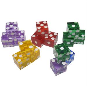 Usine <span class=keywords><strong>En</strong></span> Gros 19mm Précision Acrylique Dés À Angle Droit Transparent Logo-Imprimé Divertissement <span class=keywords><strong>En</strong></span> Plastique Dés - Product Image 6