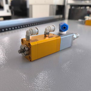 Válvula dispensadora de puntos líquidos de alta precisión Válvula dispensadora de control de fluidos - Product Image 3