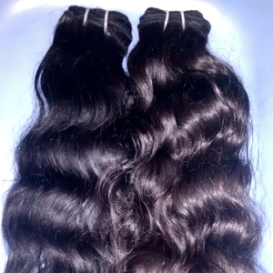 ผมต่อแบบ Remy Italian Curl ของ SMV India ไม่พันกัน ไม่หลุดร่วง  แบบเย็บสองชั้น น้ำหนัก 100 กรัม  ย้อมสีฟอกสีธรรมชาติ - Product Image 1