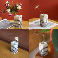 Vase en marbre Calacatta Viola naturel, vase à fleurs en marbre naturel, motif de marbre de designer spécial, vase carré violet pour bougies