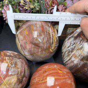 Esfera tallada natural al por mayor Esfera <span class=keywords><strong>de</strong></span> madera petrificada <span class=keywords><strong>de</strong></span> gran tamaño para la decoración del hogar - Product Image 4
